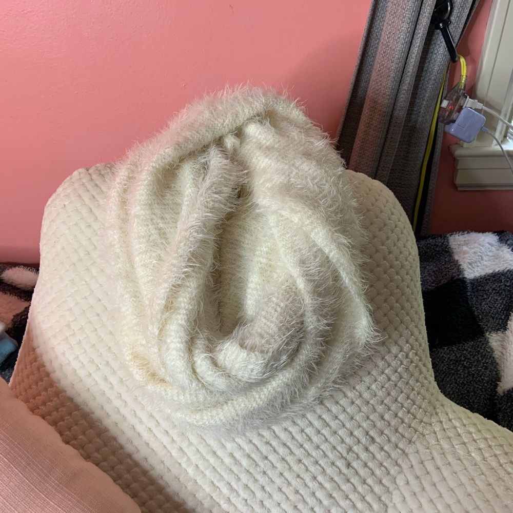 Feathered Scarf